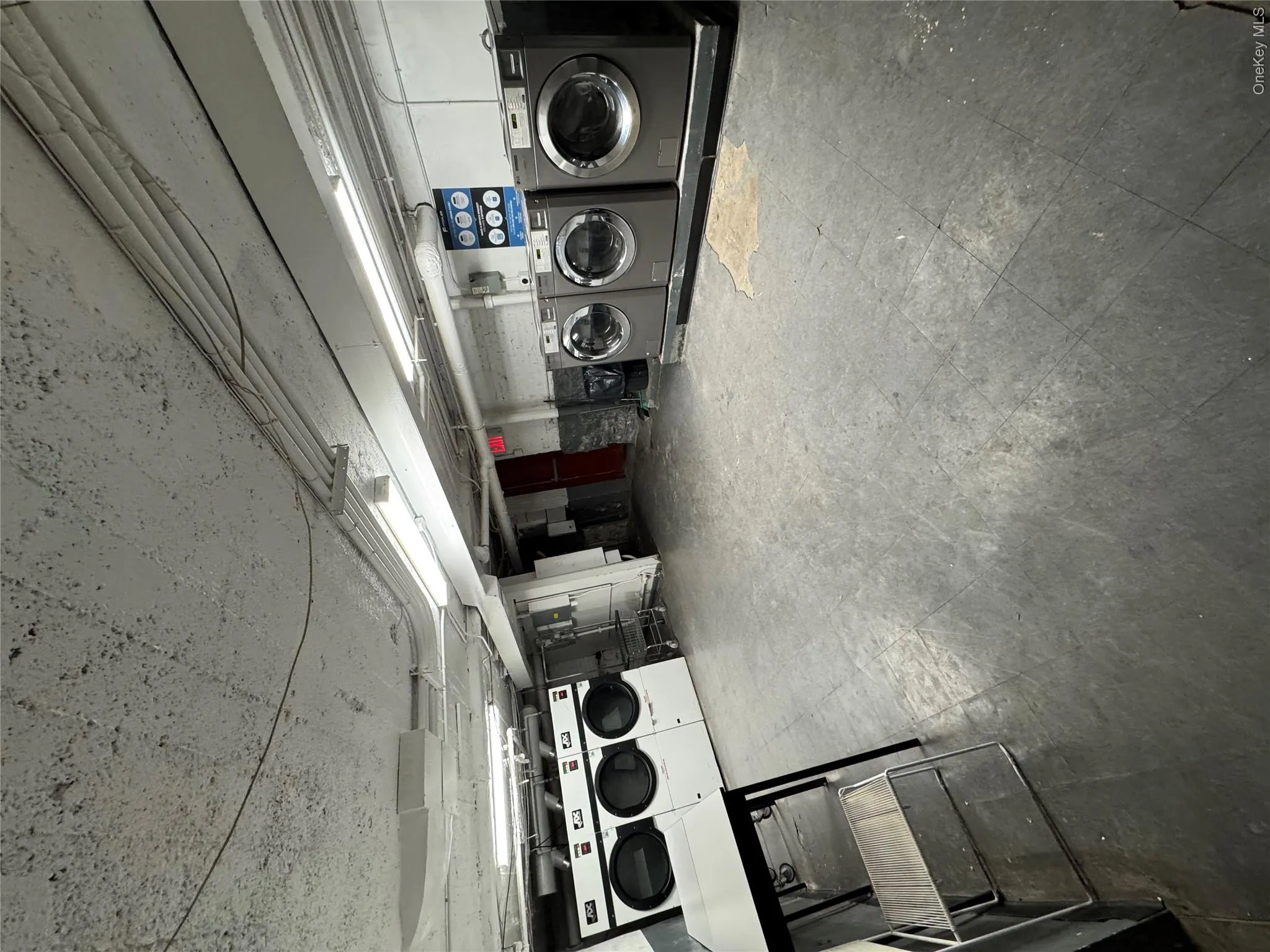 2922 Barnes Avenue, New York, NY, 2 Bedrooms Bedrooms, 4 Rooms Rooms,1 BathroomBathrooms,Residential,For Rent,Barnes Avenue,0,998757 2922 Barnes Avenue, New York, NY, 2 Bedrooms Bedrooms, 4 Rooms Rooms,1 BathroomBathrooms,Residential,For Rent,Barnes Avenue,0,998757
