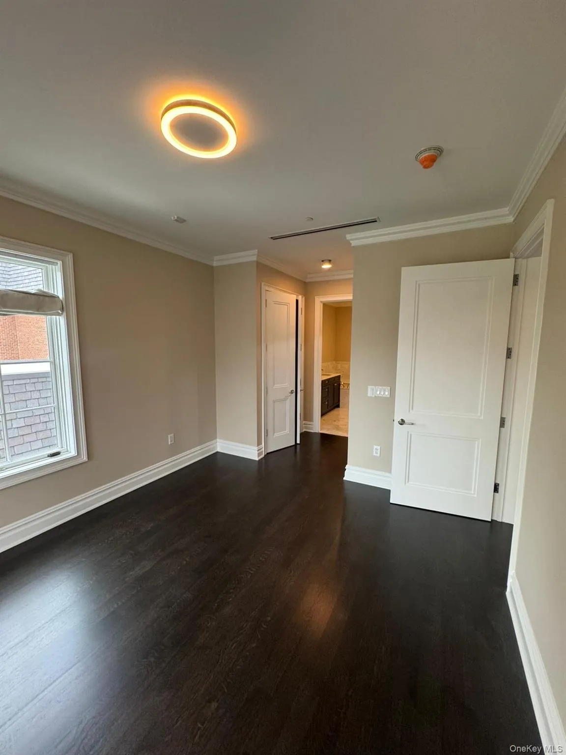1000 Royal Court, North Hempstead, NY, 2 Bedrooms Bedrooms, 5 Rooms Rooms,2 BathroomsBathrooms,Residential Sale,For Rent,Royal,0,998762 1000 Royal Court, North Hempstead, NY, 2 Bedrooms Bedrooms, 5 Rooms Rooms,2 BathroomsBathrooms,Residential Sale,For Rent,Royal,0,998762