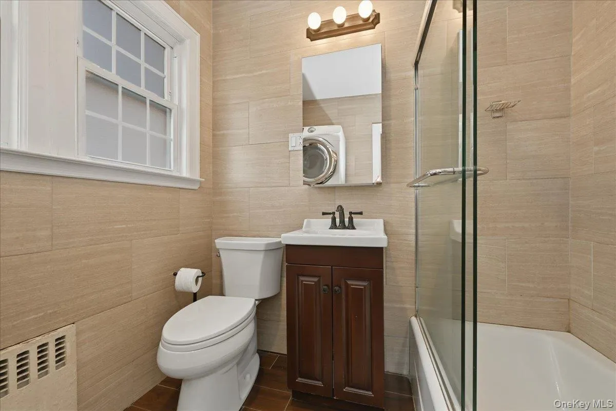 38-11 205 Street, New York, NY, 4 Bedrooms Bedrooms, 8 Rooms Rooms,2 BathroomsBathrooms,Residential Lease,For Rent,205,0,998764 38-11 205 Street, New York, NY, 4 Bedrooms Bedrooms, 8 Rooms Rooms,2 BathroomsBathrooms,Residential Lease,For Rent,205,0,998764