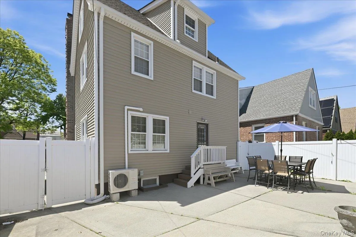 38-11 205 Street, New York, NY, 4 Bedrooms Bedrooms, 8 Rooms Rooms,2 BathroomsBathrooms,Residential Lease,For Rent,205,0,998764 38-11 205 Street, New York, NY, 4 Bedrooms Bedrooms, 8 Rooms Rooms,2 BathroomsBathrooms,Residential Lease,For Rent,205,0,998764