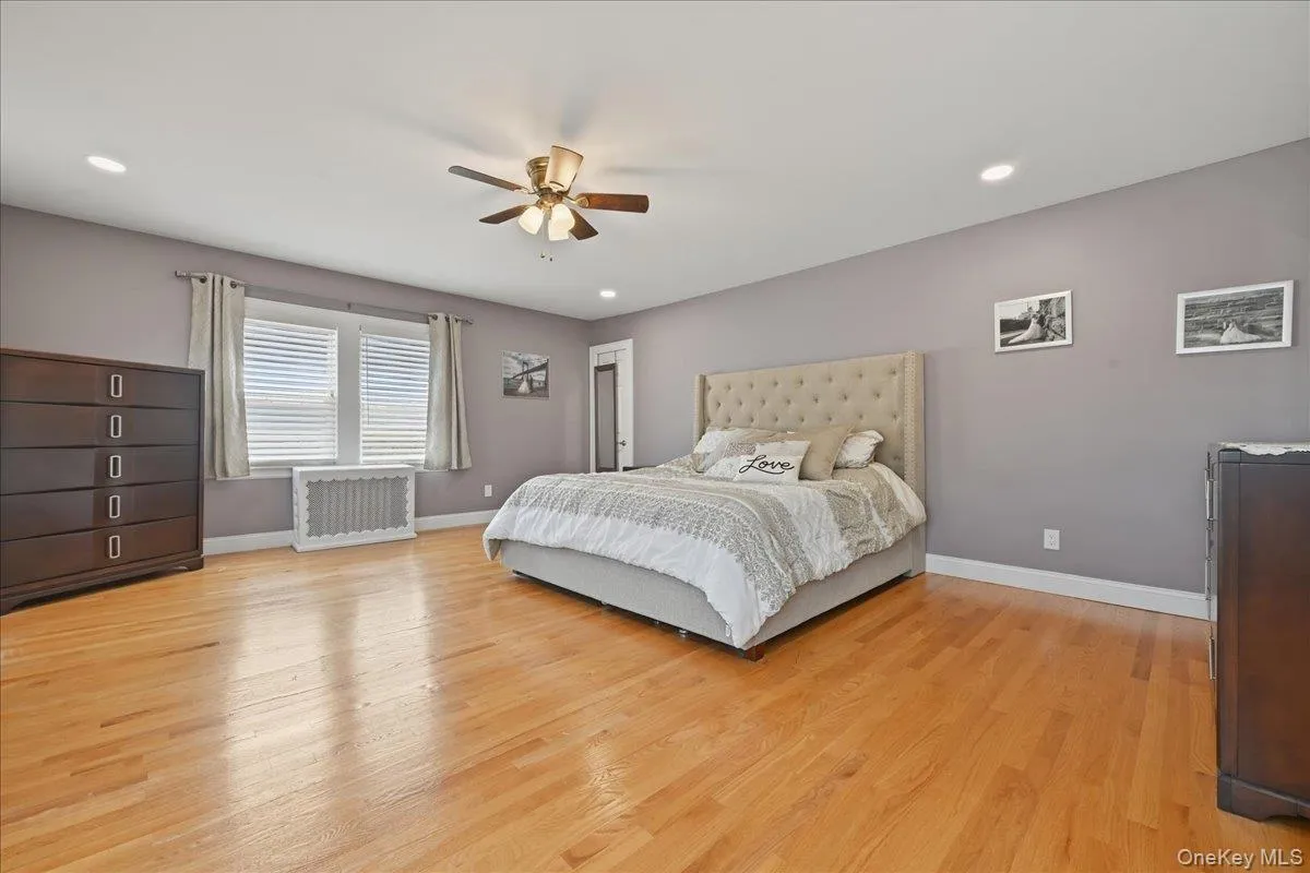 38-11 205 Street, New York, NY, 4 Bedrooms Bedrooms, 8 Rooms Rooms,2 BathroomsBathrooms,Residential Lease,For Rent,205,0,998764 38-11 205 Street, New York, NY, 4 Bedrooms Bedrooms, 8 Rooms Rooms,2 BathroomsBathrooms,Residential Lease,For Rent,205,0,998764