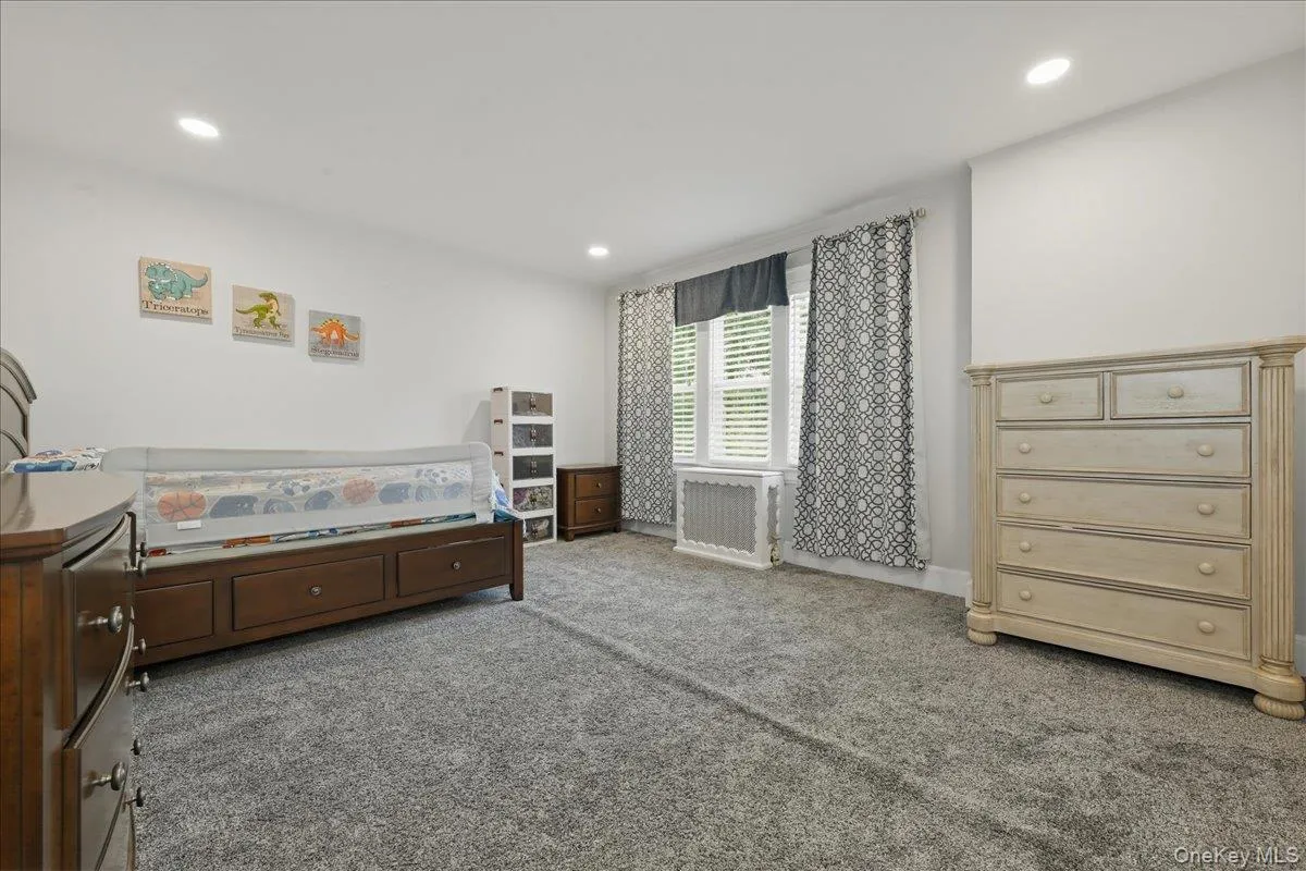 38-11 205 Street, New York, NY, 4 Bedrooms Bedrooms, 8 Rooms Rooms,2 BathroomsBathrooms,Residential Lease,For Rent,205,0,998764 38-11 205 Street, New York, NY, 4 Bedrooms Bedrooms, 8 Rooms Rooms,2 BathroomsBathrooms,Residential Lease,For Rent,205,0,998764