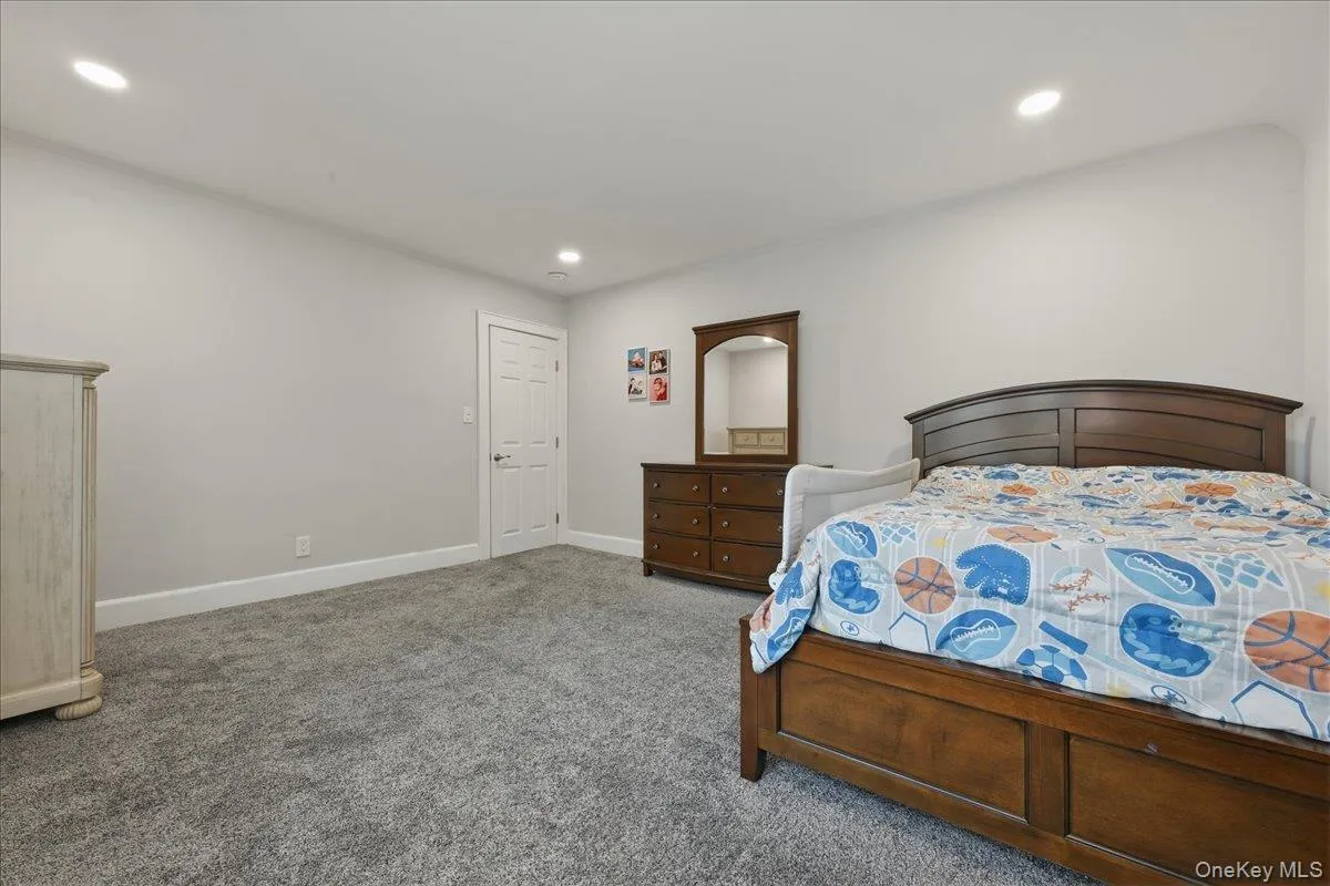 38-11 205 Street, New York, NY, 4 Bedrooms Bedrooms, 8 Rooms Rooms,2 BathroomsBathrooms,Residential Lease,For Rent,205,0,998764 38-11 205 Street, New York, NY, 4 Bedrooms Bedrooms, 8 Rooms Rooms,2 BathroomsBathrooms,Residential Lease,For Rent,205,0,998764