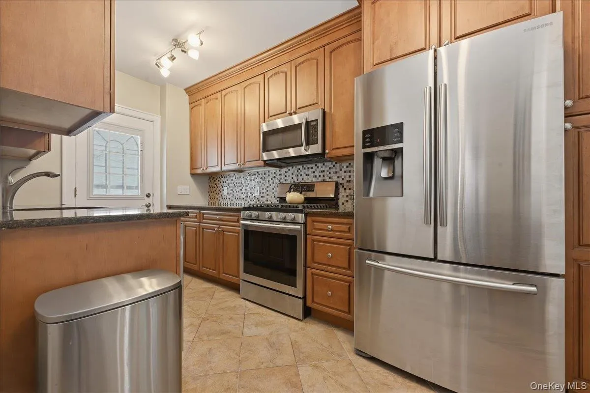 38-11 205 Street, New York, NY, 4 Bedrooms Bedrooms, 8 Rooms Rooms,2 BathroomsBathrooms,Residential Lease,For Rent,205,0,998764 38-11 205 Street, New York, NY, 4 Bedrooms Bedrooms, 8 Rooms Rooms,2 BathroomsBathrooms,Residential Lease,For Rent,205,0,998764