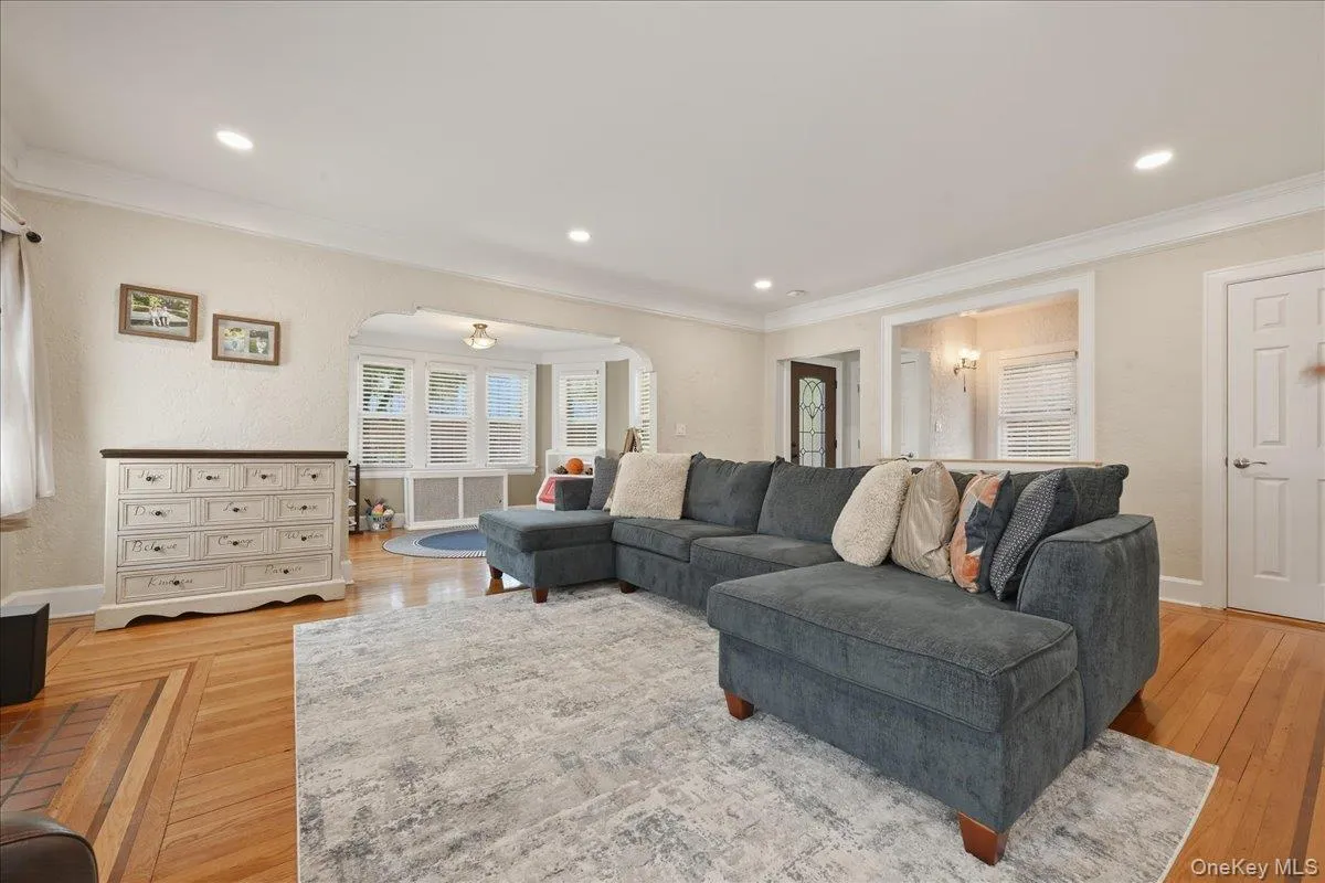 38-11 205 Street, New York, NY, 4 Bedrooms Bedrooms, 8 Rooms Rooms,2 BathroomsBathrooms,Residential Lease,For Rent,205,0,998764 38-11 205 Street, New York, NY, 4 Bedrooms Bedrooms, 8 Rooms Rooms,2 BathroomsBathrooms,Residential Lease,For Rent,205,0,998764