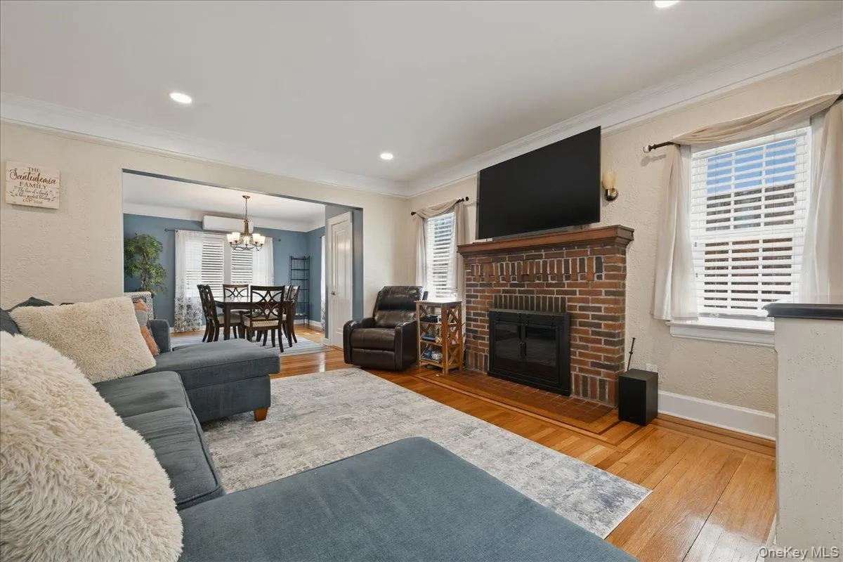 38-11 205 Street, New York, NY, 4 Bedrooms Bedrooms, 8 Rooms Rooms,2 BathroomsBathrooms,Residential Lease,For Rent,205,0,998764 38-11 205 Street, New York, NY, 4 Bedrooms Bedrooms, 8 Rooms Rooms,2 BathroomsBathrooms,Residential Lease,For Rent,205,0,998764