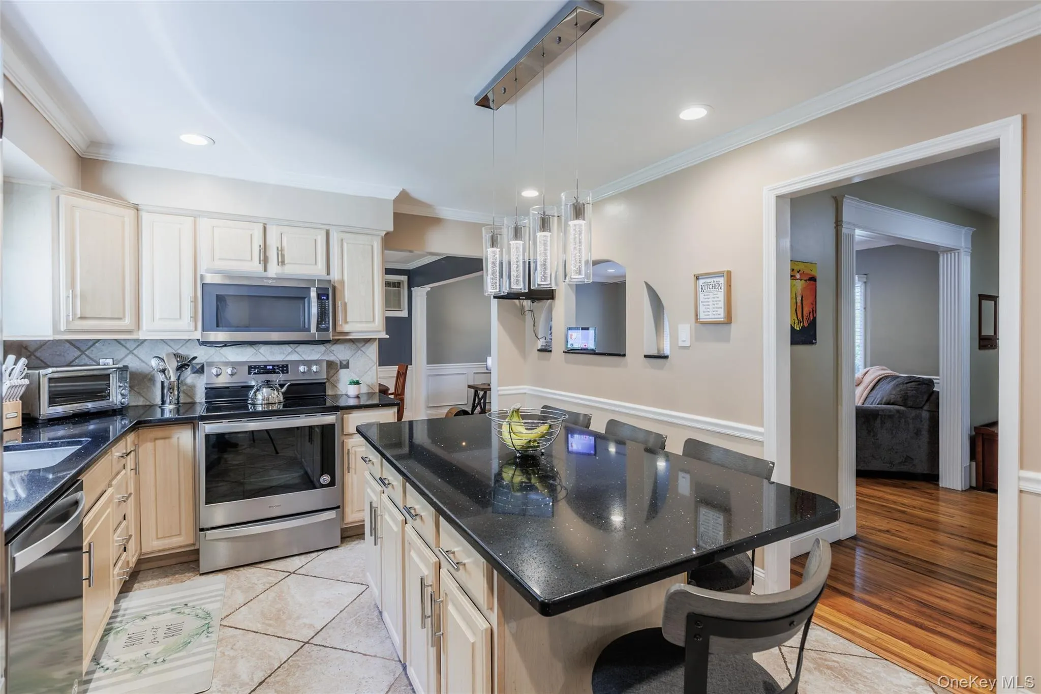 4220 Express Drive, Islip, NY, 4 Bedrooms Bedrooms, 8 Rooms Rooms,2 BathroomsBathrooms,Residential,For Rent,Express,0,998765 4220 Express Drive, Islip, NY, 4 Bedrooms Bedrooms, 8 Rooms Rooms,2 BathroomsBathrooms,Residential,For Rent,Express,0,998765