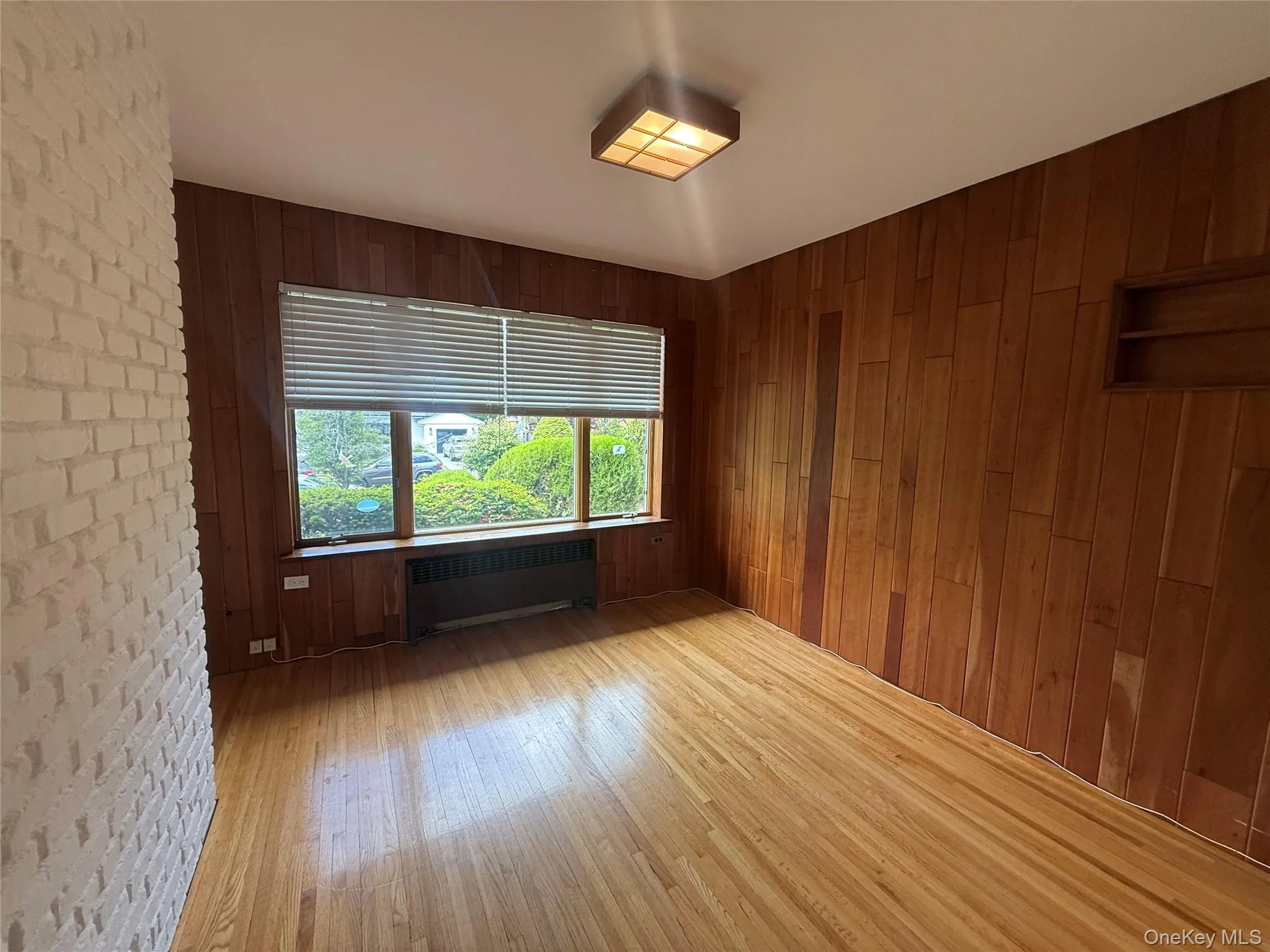 4 Annette Drive, North Hempstead, NY, 3 Bedrooms Bedrooms, 7 Rooms Rooms,2 BathroomsBathrooms,Residential Lease,For Rent,Annette,0,998772 4 Annette Drive, North Hempstead, NY, 3 Bedrooms Bedrooms, 7 Rooms Rooms,2 BathroomsBathrooms,Residential Lease,For Rent,Annette,0,998772