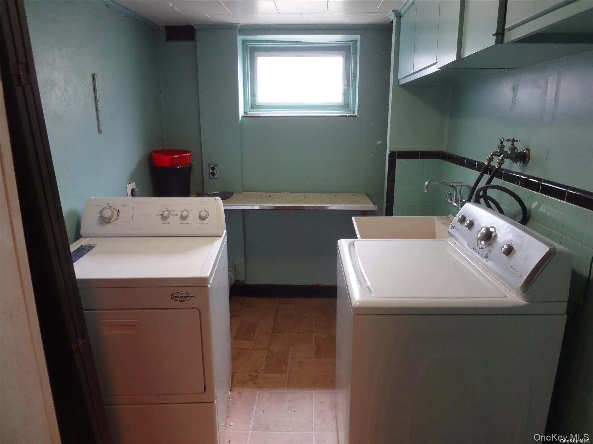 4 Annette Drive, North Hempstead, NY, 3 Bedrooms Bedrooms, 7 Rooms Rooms,2 BathroomsBathrooms,Residential Lease,For Rent,Annette,0,998772 4 Annette Drive, North Hempstead, NY, 3 Bedrooms Bedrooms, 7 Rooms Rooms,2 BathroomsBathrooms,Residential Lease,For Rent,Annette,0,998772