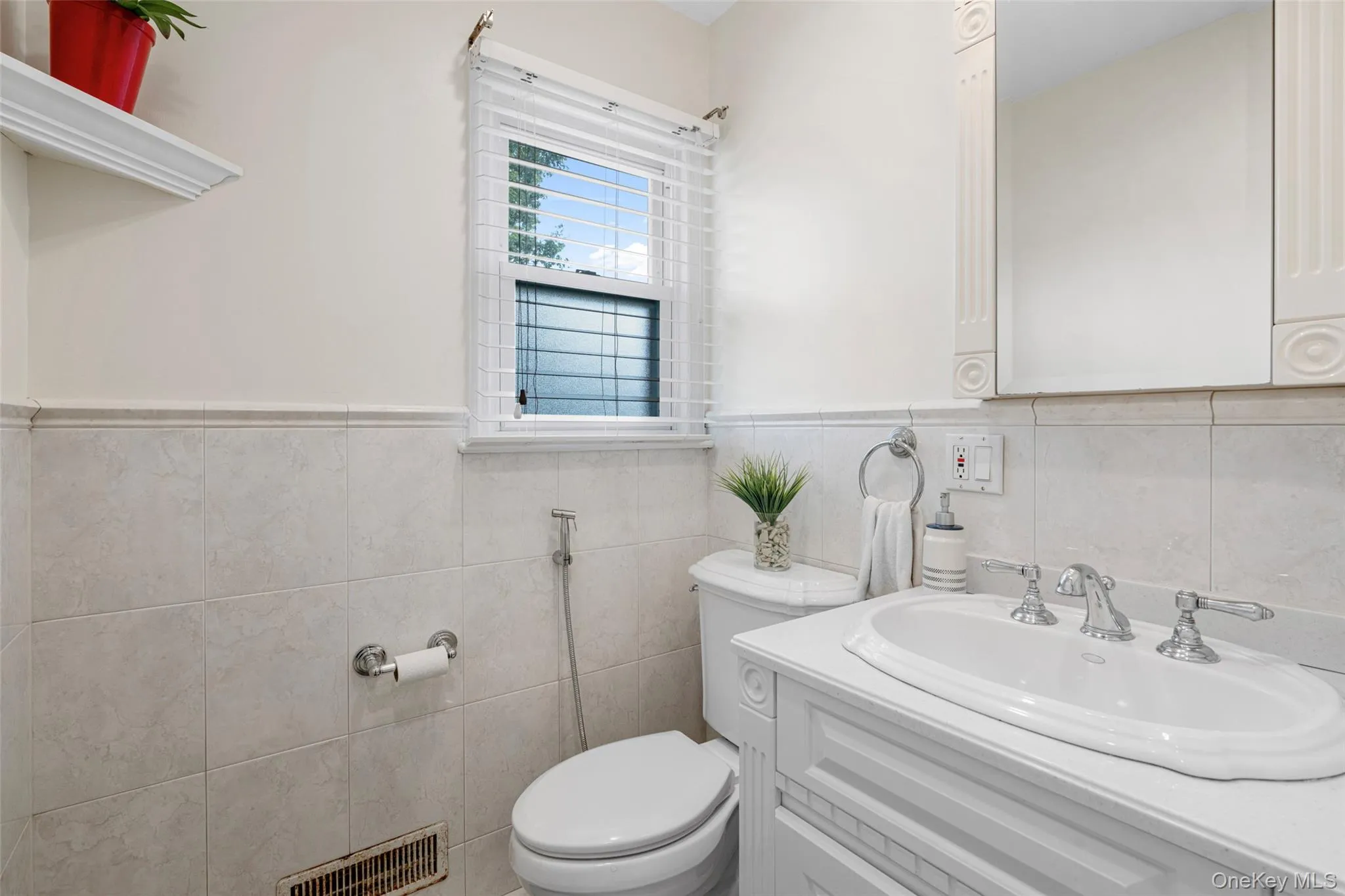 5 Oakridge Road, Greenburgh, NY, 3 Bedrooms Bedrooms, 8 Rooms Rooms,2 BathroomsBathrooms,Residential Sale,For Rent,Oakridge,0,998776 5 Oakridge Road, Greenburgh, NY, 3 Bedrooms Bedrooms, 8 Rooms Rooms,2 BathroomsBathrooms,Residential Sale,For Rent,Oakridge,0,998776
