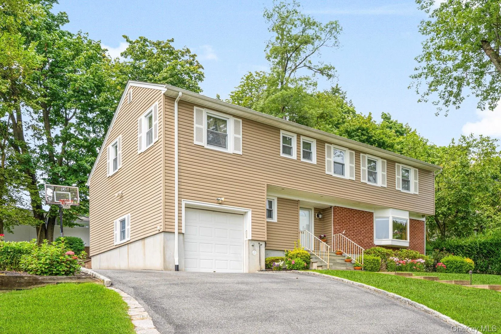 5 Oakridge Road, Greenburgh, NY, 3 Bedrooms Bedrooms, 8 Rooms Rooms,2 BathroomsBathrooms,Residential Sale,For Rent,Oakridge,0,998776 5 Oakridge Road, Greenburgh, NY, 3 Bedrooms Bedrooms, 8 Rooms Rooms,2 BathroomsBathrooms,Residential Sale,For Rent,Oakridge,0,998776