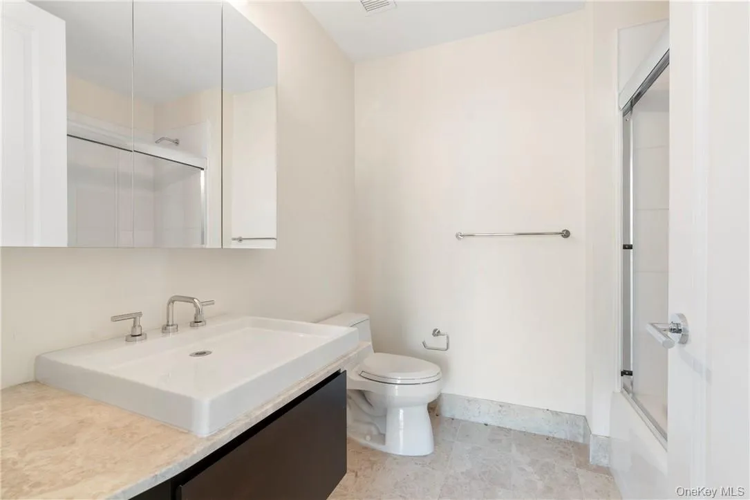 BR 2 Bath BR 2 Bath