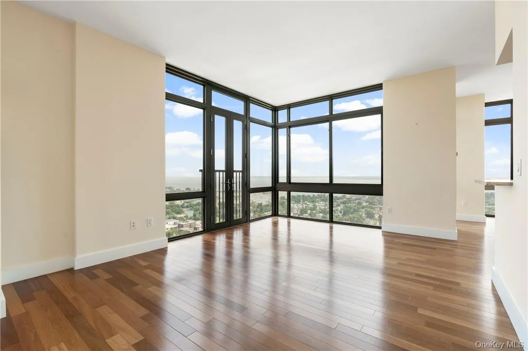 175 Huguenot St, New Rochelle, NY, 3 Bedrooms Bedrooms, 9 Rooms Rooms,3 BathroomsBathrooms,Residential,For Rent,St,0,KEY998810 175 Huguenot St, New Rochelle, NY, 3 Bedrooms Bedrooms, 9 Rooms Rooms,3 BathroomsBathrooms,Residential,For Rent,St,0,KEY998810