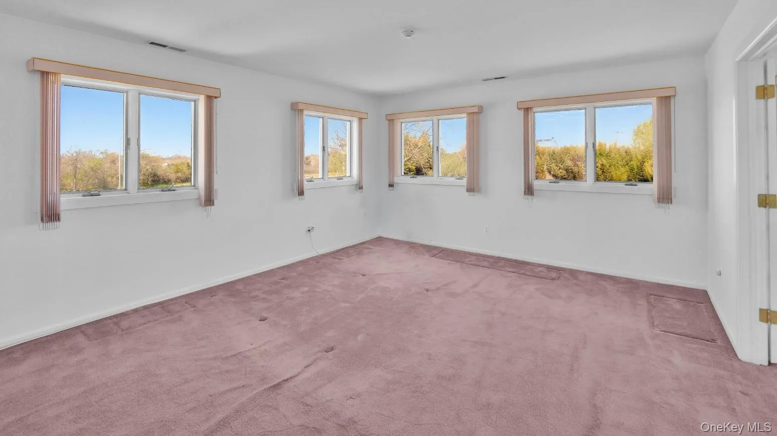 55 William Floyd Parkway, Brookhaven, NY, 4 Bedrooms Bedrooms, 10 Rooms Rooms,2 BathroomsBathrooms,Residential,For Rent,William Floyd,0,998830 55 William Floyd Parkway, Brookhaven, NY, 4 Bedrooms Bedrooms, 10 Rooms Rooms,2 BathroomsBathrooms,Residential,For Rent,William Floyd,0,998830