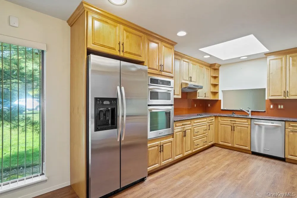 118 Estate Drive, Oyster Bay, NY, 3 Bedrooms Bedrooms, 5 Rooms Rooms,2 BathroomsBathrooms,Residential Sale,For Rent,Estate,0,998835 118 Estate Drive, Oyster Bay, NY, 3 Bedrooms Bedrooms, 5 Rooms Rooms,2 BathroomsBathrooms,Residential Sale,For Rent,Estate,0,998835