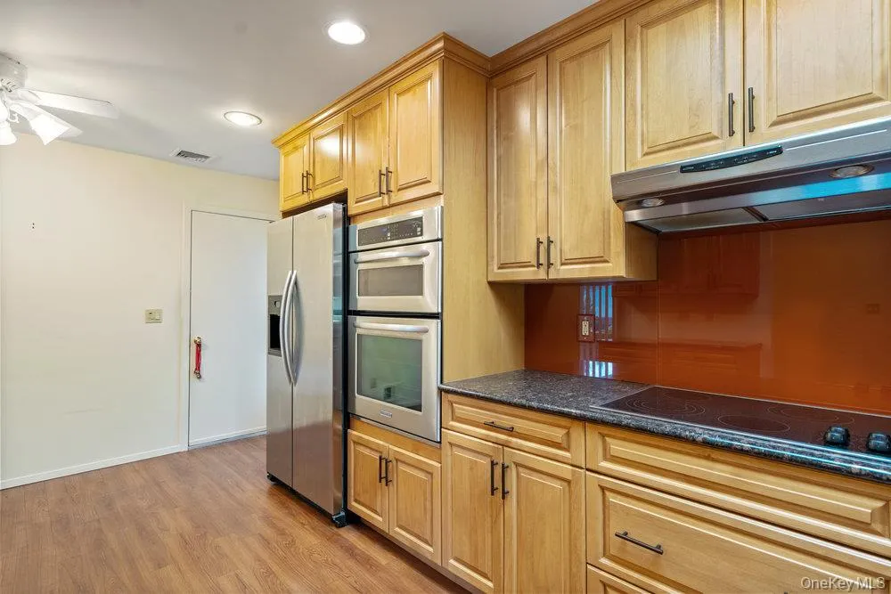 118 Estate Drive, Oyster Bay, NY, 3 Bedrooms Bedrooms, 5 Rooms Rooms,2 BathroomsBathrooms,Residential Sale,For Rent,Estate,0,998835 118 Estate Drive, Oyster Bay, NY, 3 Bedrooms Bedrooms, 5 Rooms Rooms,2 BathroomsBathrooms,Residential Sale,For Rent,Estate,0,998835