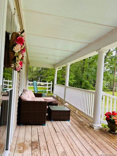 4 Conservation Circus Road, Brookhaven, NY, 5 Bedrooms Bedrooms, 9 Rooms Rooms,2 BathroomsBathrooms,Residential,For Rent,Conservation Circus,0,998842 4 Conservation Circus Road, Brookhaven, NY, 5 Bedrooms Bedrooms, 9 Rooms Rooms,2 BathroomsBathrooms,Residential,For Rent,Conservation Circus,0,998842