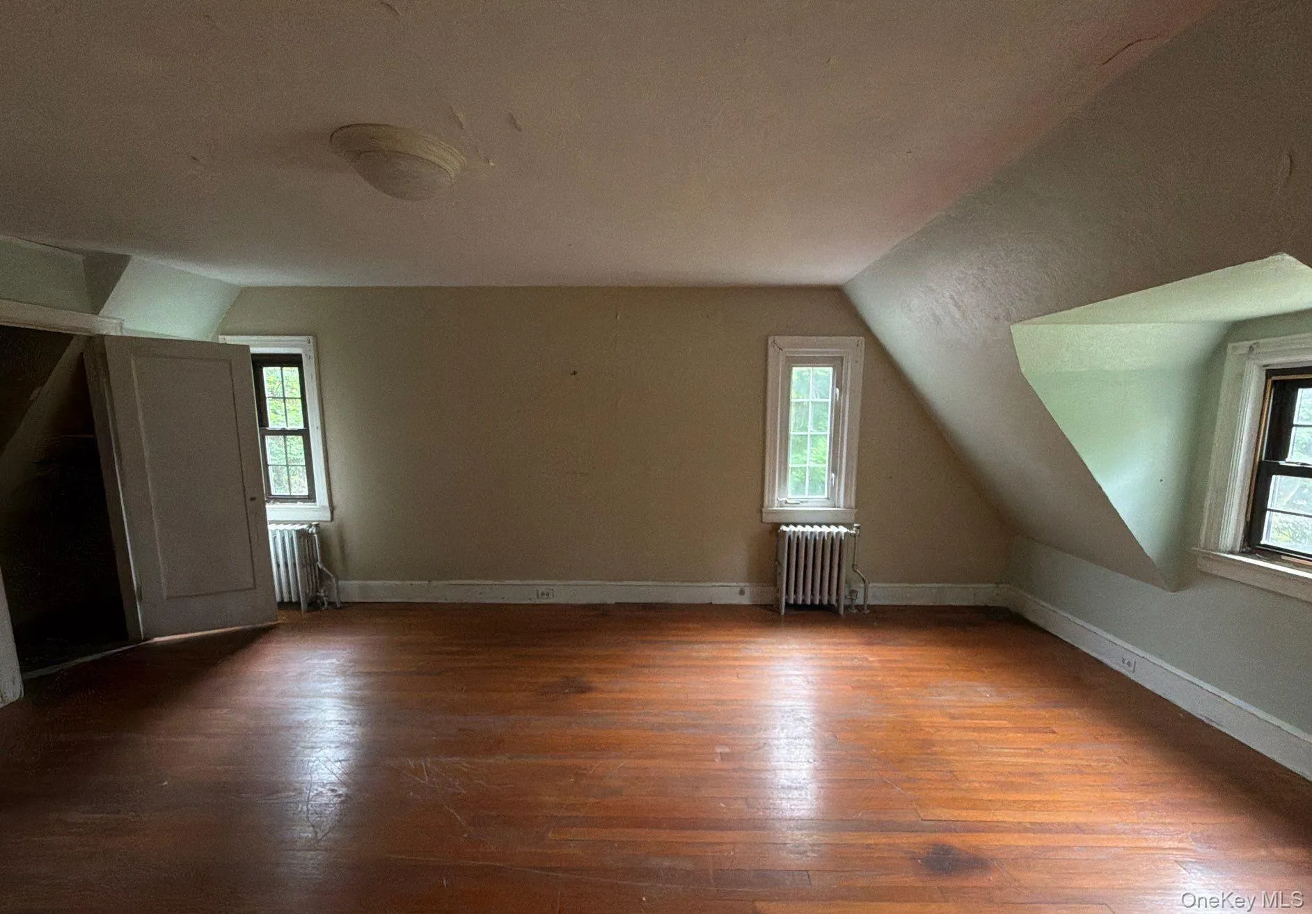 53 Robinson Avenue, Glen Cove, NY, 4 Bedrooms Bedrooms, 8 Rooms Rooms,3 BathroomsBathrooms,Residential,For Rent,Robinson,0,998849 53 Robinson Avenue, Glen Cove, NY, 4 Bedrooms Bedrooms, 8 Rooms Rooms,3 BathroomsBathrooms,Residential,For Rent,Robinson,0,998849