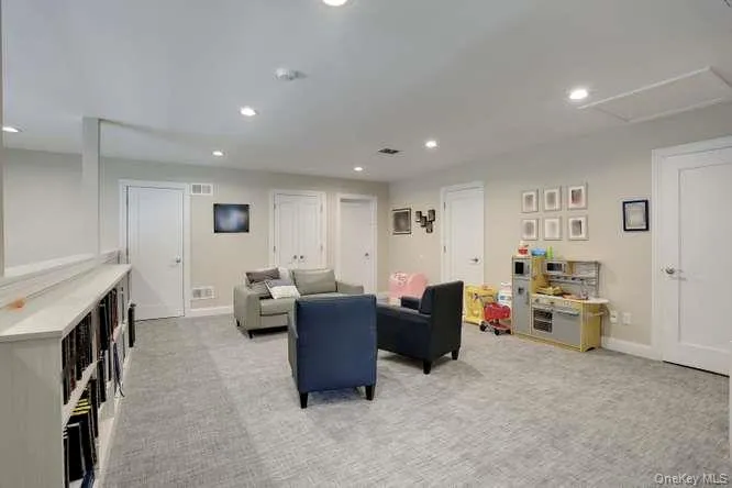 11 Silverwood Circle, Ramapo, NY, 4 Bedrooms Bedrooms, 8 Rooms Rooms,2 BathroomsBathrooms,Residential Sale,For Rent,Silverwood,0,998850 11 Silverwood Circle, Ramapo, NY, 4 Bedrooms Bedrooms, 8 Rooms Rooms,2 BathroomsBathrooms,Residential Sale,For Rent,Silverwood,0,998850