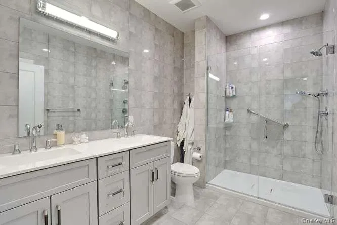 11 Silverwood Circle, Ramapo, NY, 4 Bedrooms Bedrooms, 8 Rooms Rooms,2 BathroomsBathrooms,Residential Sale,For Rent,Silverwood,0,998850 11 Silverwood Circle, Ramapo, NY, 4 Bedrooms Bedrooms, 8 Rooms Rooms,2 BathroomsBathrooms,Residential Sale,For Rent,Silverwood,0,998850