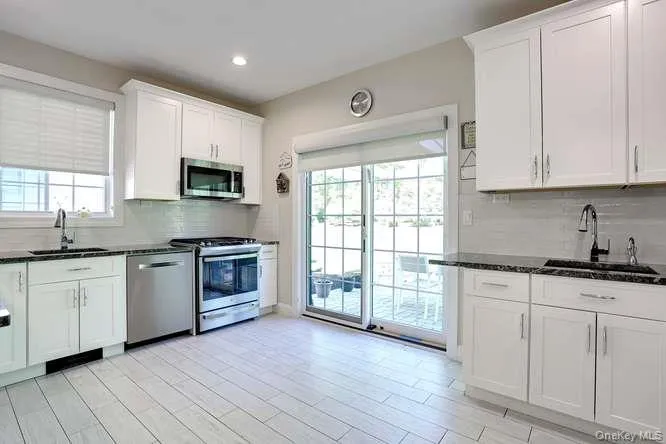 11 Silverwood Circle, Ramapo, NY, 4 Bedrooms Bedrooms, 8 Rooms Rooms,2 BathroomsBathrooms,Residential Sale,For Rent,Silverwood,0,998850 11 Silverwood Circle, Ramapo, NY, 4 Bedrooms Bedrooms, 8 Rooms Rooms,2 BathroomsBathrooms,Residential Sale,For Rent,Silverwood,0,998850