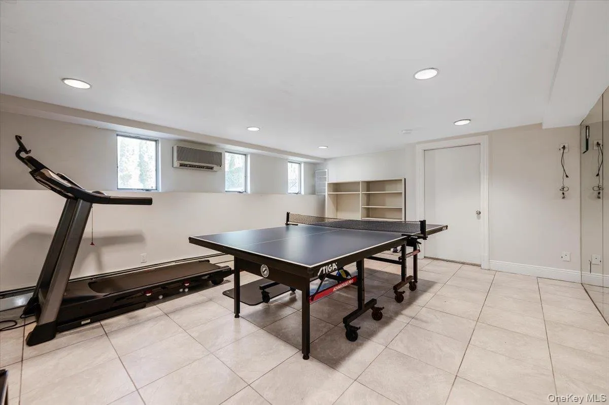 5 Twin Ponds Street, North Hempstead, NY, 7 Bedrooms Bedrooms, 12 Rooms Rooms,5 BathroomsBathrooms,Residential,For Rent,Twin Ponds,0,998857 5 Twin Ponds Street, North Hempstead, NY, 7 Bedrooms Bedrooms, 12 Rooms Rooms,5 BathroomsBathrooms,Residential,For Rent,Twin Ponds,0,998857