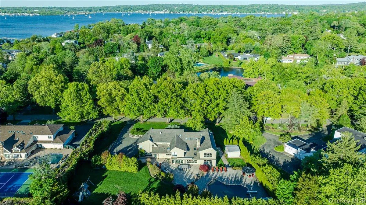 5 Twin Ponds Street, North Hempstead, NY, 7 Bedrooms Bedrooms, 12 Rooms Rooms,5 BathroomsBathrooms,Residential,For Rent,Twin Ponds,0,998857 5 Twin Ponds Street, North Hempstead, NY, 7 Bedrooms Bedrooms, 12 Rooms Rooms,5 BathroomsBathrooms,Residential,For Rent,Twin Ponds,0,998857