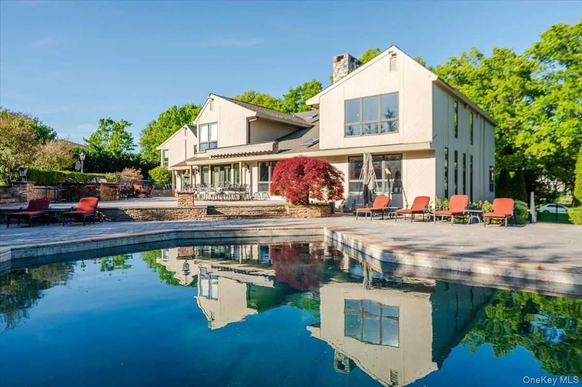 5 Twin Ponds Street, North Hempstead, NY, 7 Bedrooms Bedrooms, 12 Rooms Rooms,5 BathroomsBathrooms,Residential,For Rent,Twin Ponds,0,998857 5 Twin Ponds Street, North Hempstead, NY, 7 Bedrooms Bedrooms, 12 Rooms Rooms,5 BathroomsBathrooms,Residential,For Rent,Twin Ponds,0,998857