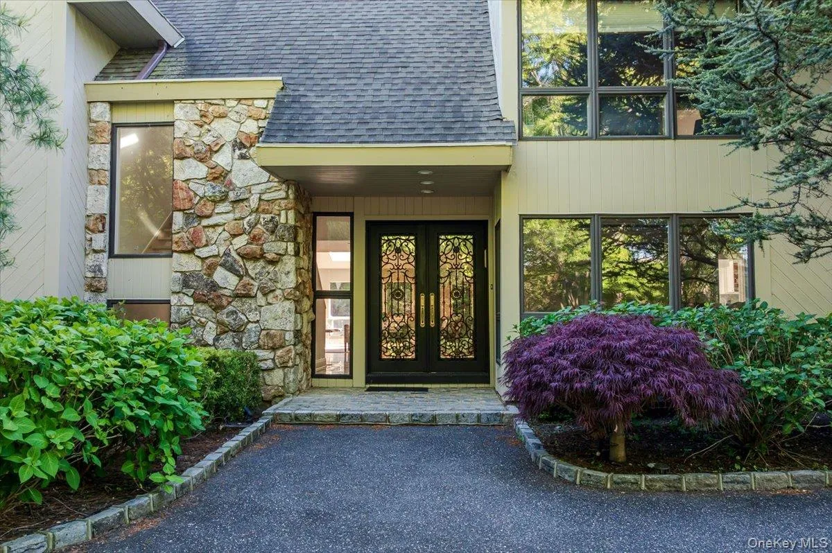 5 Twin Ponds Street, North Hempstead, NY, 7 Bedrooms Bedrooms, 12 Rooms Rooms,5 BathroomsBathrooms,Residential,For Rent,Twin Ponds,0,998857 5 Twin Ponds Street, North Hempstead, NY, 7 Bedrooms Bedrooms, 12 Rooms Rooms,5 BathroomsBathrooms,Residential,For Rent,Twin Ponds,0,998857