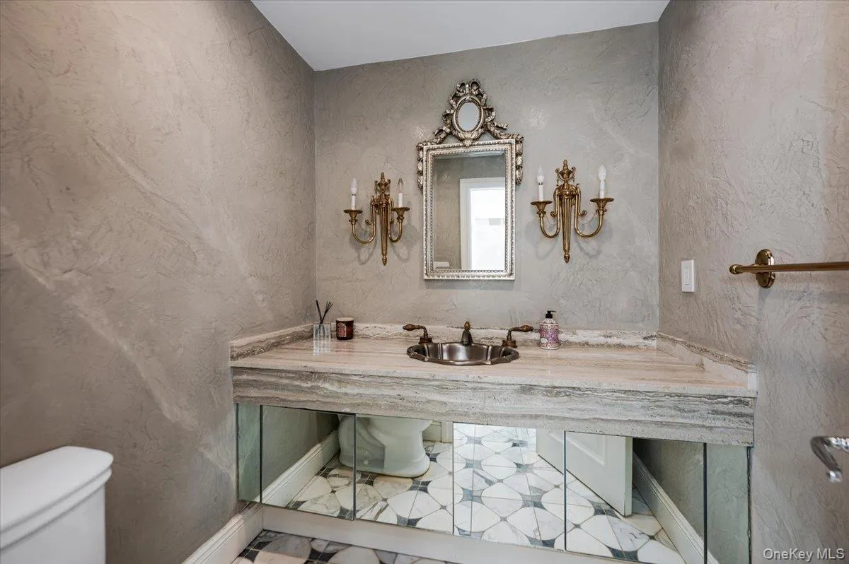 5 Twin Ponds Street, North Hempstead, NY, 7 Bedrooms Bedrooms, 12 Rooms Rooms,5 BathroomsBathrooms,Residential,For Rent,Twin Ponds,0,998857 5 Twin Ponds Street, North Hempstead, NY, 7 Bedrooms Bedrooms, 12 Rooms Rooms,5 BathroomsBathrooms,Residential,For Rent,Twin Ponds,0,998857