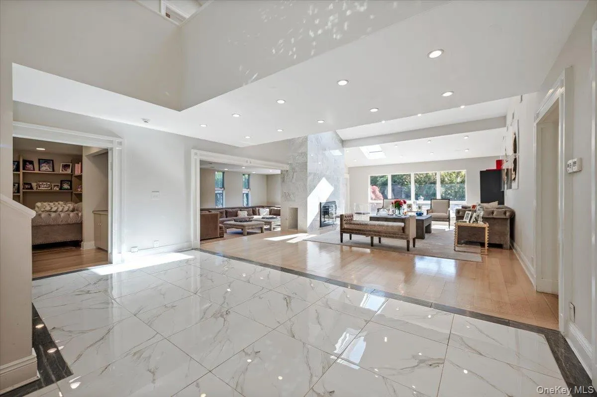 5 Twin Ponds Street, North Hempstead, NY, 7 Bedrooms Bedrooms, 12 Rooms Rooms,5 BathroomsBathrooms,Residential,For Rent,Twin Ponds,0,998857 5 Twin Ponds Street, North Hempstead, NY, 7 Bedrooms Bedrooms, 12 Rooms Rooms,5 BathroomsBathrooms,Residential,For Rent,Twin Ponds,0,998857
