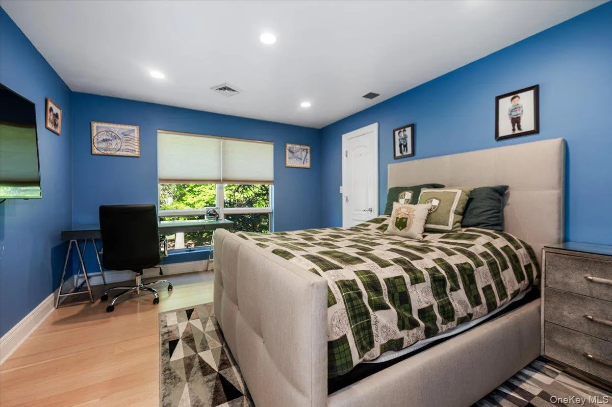 5 Twin Ponds Street, North Hempstead, NY, 7 Bedrooms Bedrooms, 12 Rooms Rooms,5 BathroomsBathrooms,Residential,For Rent,Twin Ponds,0,998857 5 Twin Ponds Street, North Hempstead, NY, 7 Bedrooms Bedrooms, 12 Rooms Rooms,5 BathroomsBathrooms,Residential,For Rent,Twin Ponds,0,998857