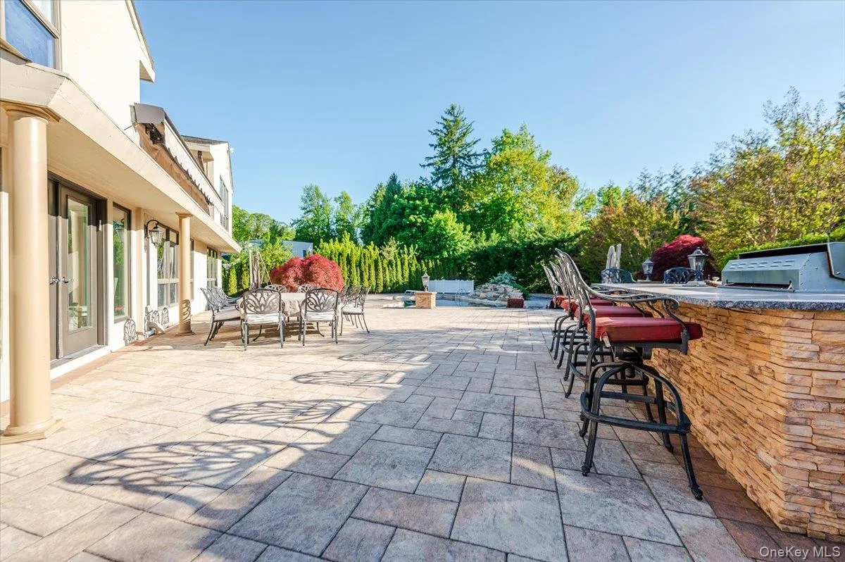 5 Twin Ponds Street, North Hempstead, NY, 7 Bedrooms Bedrooms, 12 Rooms Rooms,5 BathroomsBathrooms,Residential,For Rent,Twin Ponds,0,998857 5 Twin Ponds Street, North Hempstead, NY, 7 Bedrooms Bedrooms, 12 Rooms Rooms,5 BathroomsBathrooms,Residential,For Rent,Twin Ponds,0,998857
