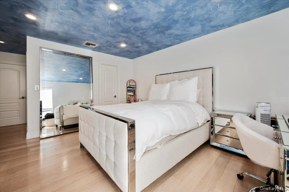 5 Twin Ponds Street, North Hempstead, NY, 7 Bedrooms Bedrooms, 12 Rooms Rooms,5 BathroomsBathrooms,Residential,For Rent,Twin Ponds,0,998857 5 Twin Ponds Street, North Hempstead, NY, 7 Bedrooms Bedrooms, 12 Rooms Rooms,5 BathroomsBathrooms,Residential,For Rent,Twin Ponds,0,998857