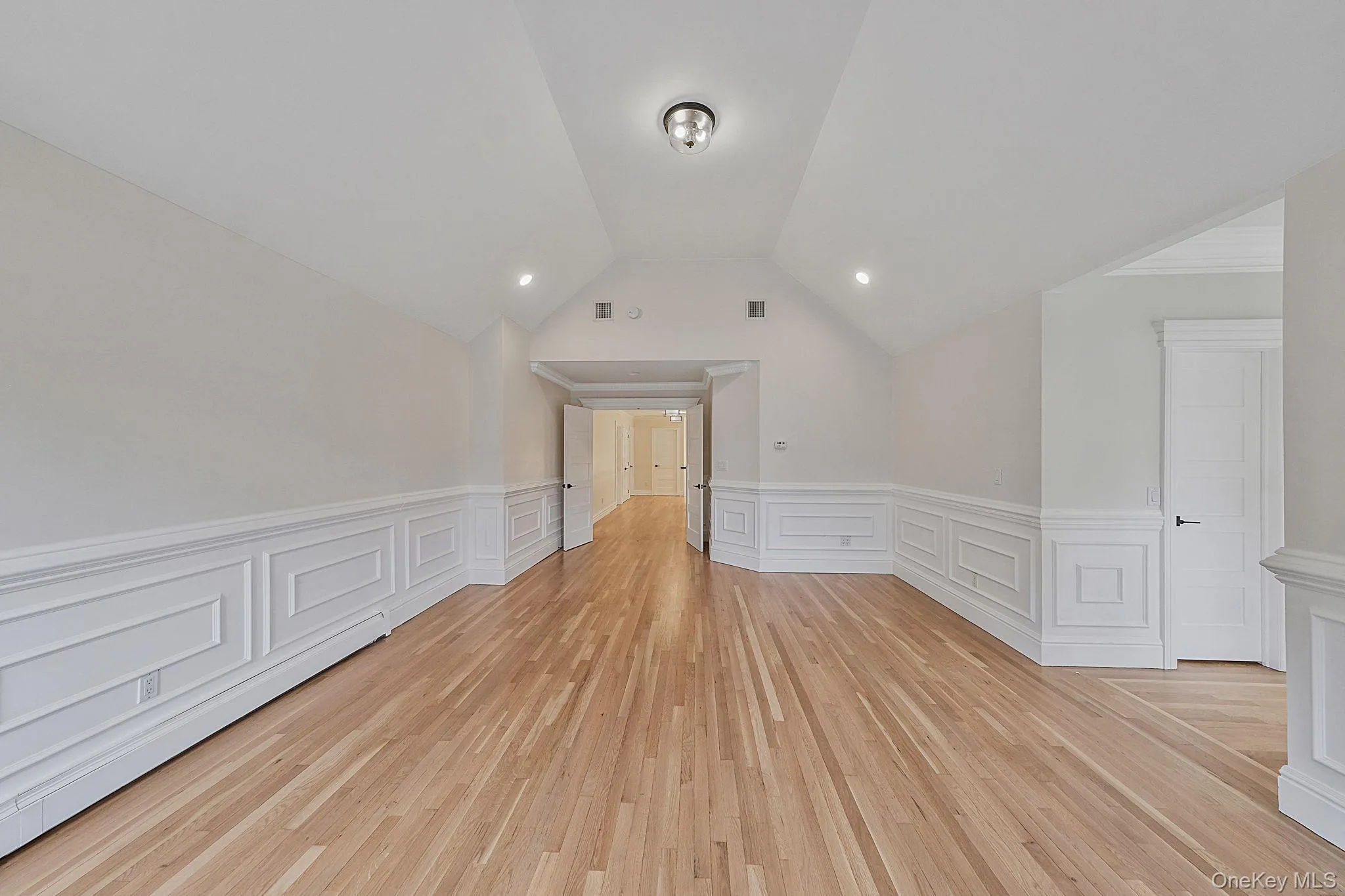 6 Robert Court, Brookhaven, NY, 4 Bedrooms Bedrooms, 10 Rooms Rooms,3 BathroomsBathrooms,Residential,For Rent,Robert,0,998861 6 Robert Court, Brookhaven, NY, 4 Bedrooms Bedrooms, 10 Rooms Rooms,3 BathroomsBathrooms,Residential,For Rent,Robert,0,998861