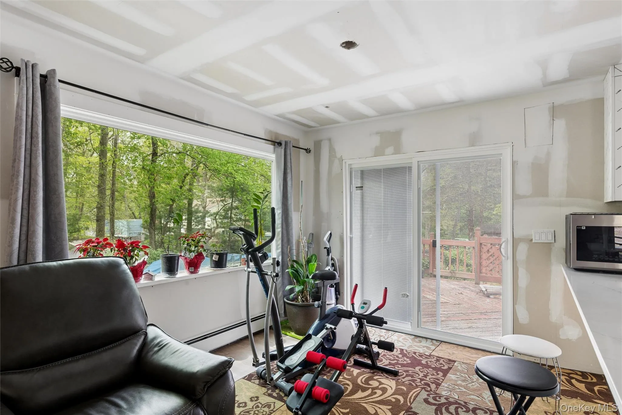 64 Giant Oak Road, Brookhaven, NY, 5 Bedrooms Bedrooms, 10 Rooms Rooms,2 BathroomsBathrooms,Residential,For Rent,Giant Oak,0,998870 64 Giant Oak Road, Brookhaven, NY, 5 Bedrooms Bedrooms, 10 Rooms Rooms,2 BathroomsBathrooms,Residential,For Rent,Giant Oak,0,998870