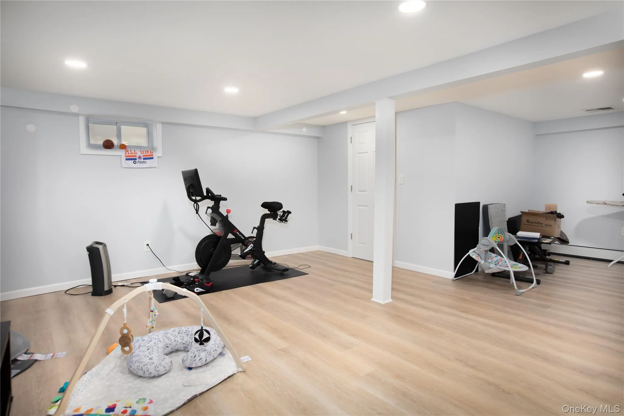 16 Buckner Avenue, Oyster Bay, NY, 3 Bedrooms Bedrooms, 5 Rooms Rooms,1 BathroomBathrooms,Residential,For Rent,Buckner,0,998872 16 Buckner Avenue, Oyster Bay, NY, 3 Bedrooms Bedrooms, 5 Rooms Rooms,1 BathroomBathrooms,Residential,For Rent,Buckner,0,998872