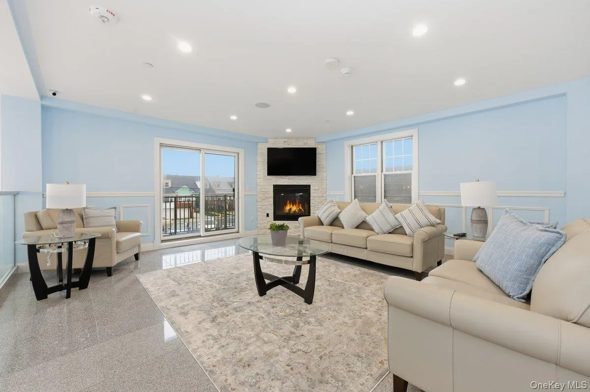 661 Broadway, Long Beach, NY, 3 Bedrooms Bedrooms, 5 Rooms Rooms,2 BathroomsBathrooms,Residential,For Rent,Broadway,0,998882 661 Broadway, Long Beach, NY, 3 Bedrooms Bedrooms, 5 Rooms Rooms,2 BathroomsBathrooms,Residential,For Rent,Broadway,0,998882