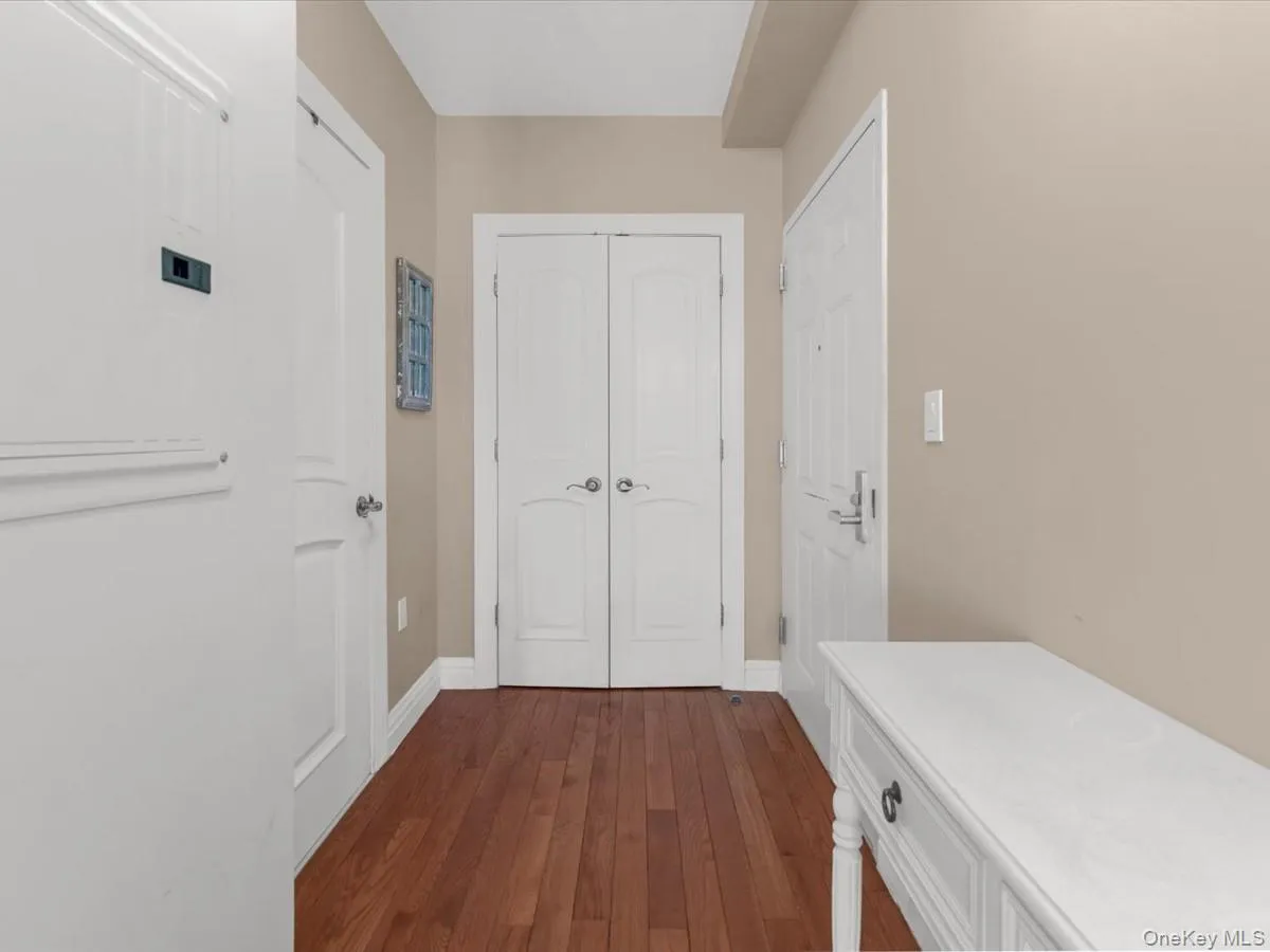 2525 Newtown Avenue, New York, NY, 1 Bedroom Bedrooms, 3 Rooms Rooms,1 BathroomBathrooms,Residential,For Rent,Newtown,0,998883 2525 Newtown Avenue, New York, NY, 1 Bedroom Bedrooms, 3 Rooms Rooms,1 BathroomBathrooms,Residential,For Rent,Newtown,0,998883