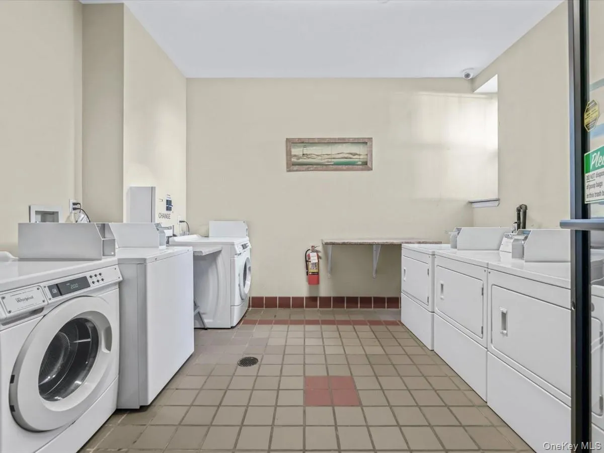 2525 Newtown Avenue, New York, NY, 1 Bedroom Bedrooms, 3 Rooms Rooms,1 BathroomBathrooms,Residential,For Rent,Newtown,0,998883 2525 Newtown Avenue, New York, NY, 1 Bedroom Bedrooms, 3 Rooms Rooms,1 BathroomBathrooms,Residential,For Rent,Newtown,0,998883