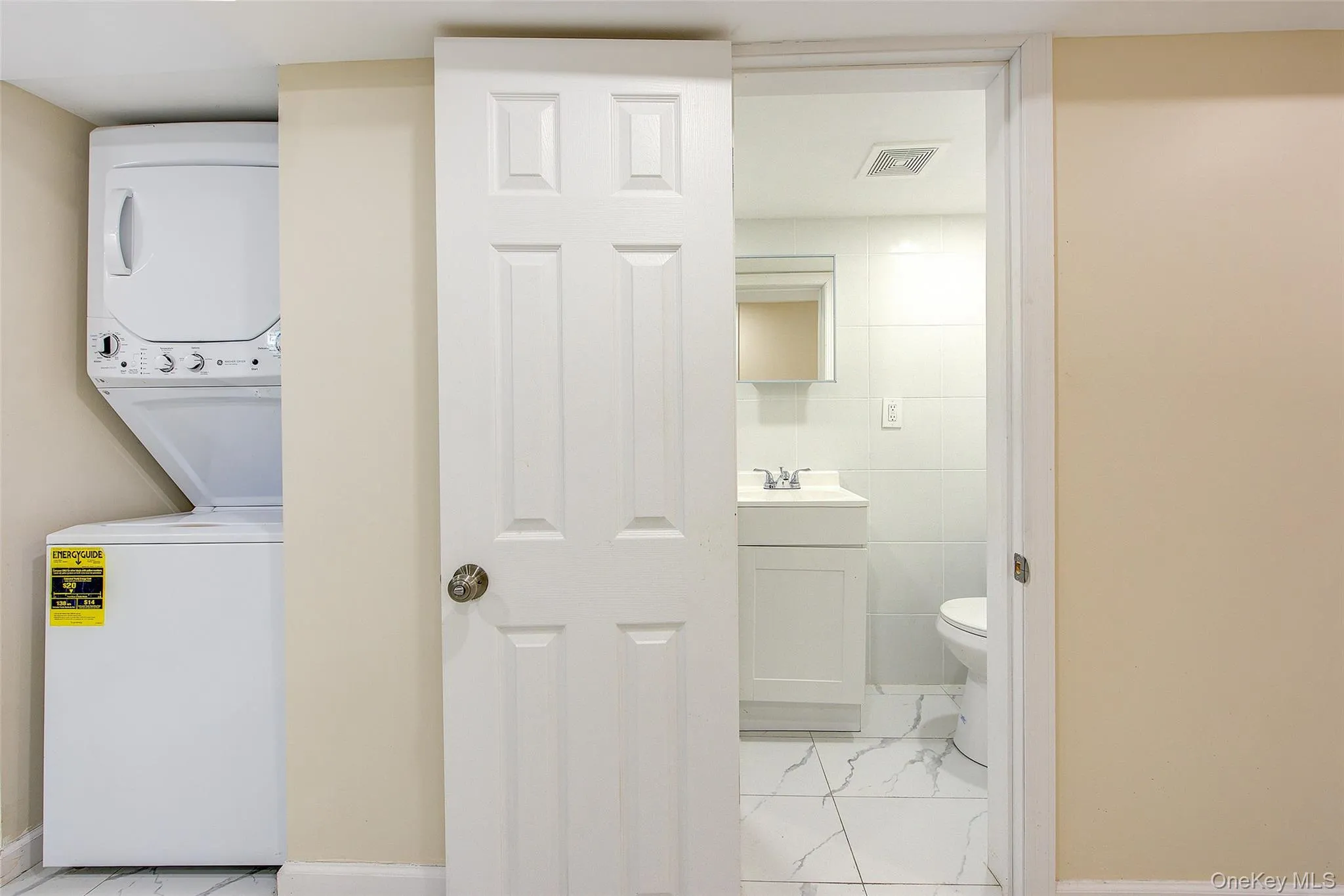 164-38 76th Road, New York, NY, 3 Bedrooms Bedrooms, 6 Rooms Rooms,2 BathroomsBathrooms,Residential,For Rent,76th,0,998900 164-38 76th Road, New York, NY, 3 Bedrooms Bedrooms, 6 Rooms Rooms,2 BathroomsBathrooms,Residential,For Rent,76th,0,998900