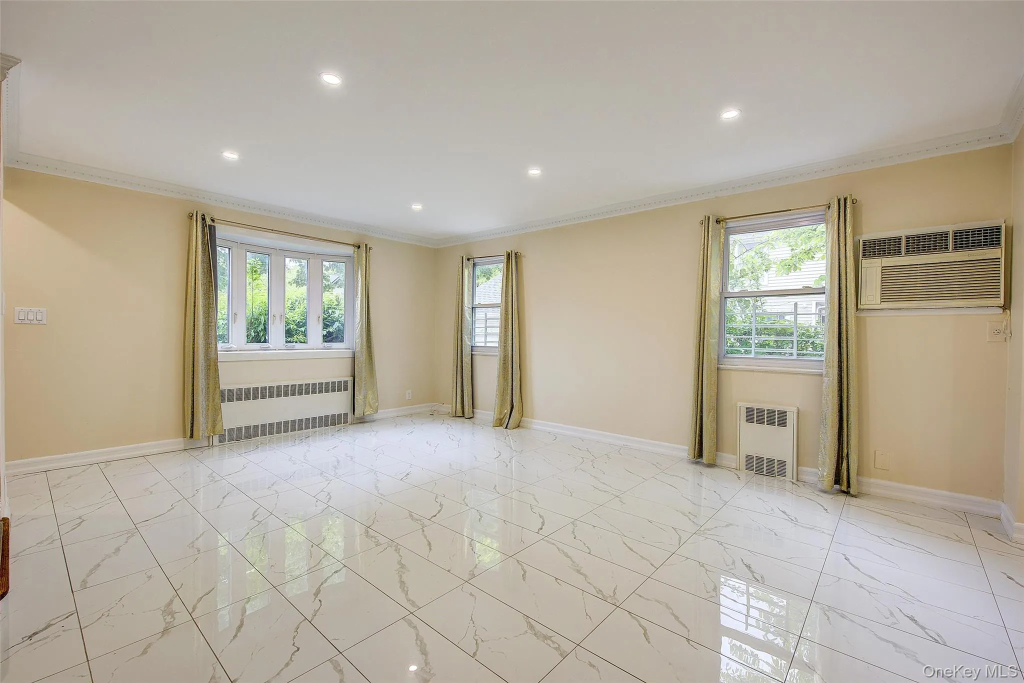 164-38 76th Road, New York, NY, 3 Bedrooms Bedrooms, 6 Rooms Rooms,2 BathroomsBathrooms,Residential,For Rent,76th,0,998900 164-38 76th Road, New York, NY, 3 Bedrooms Bedrooms, 6 Rooms Rooms,2 BathroomsBathrooms,Residential,For Rent,76th,0,998900