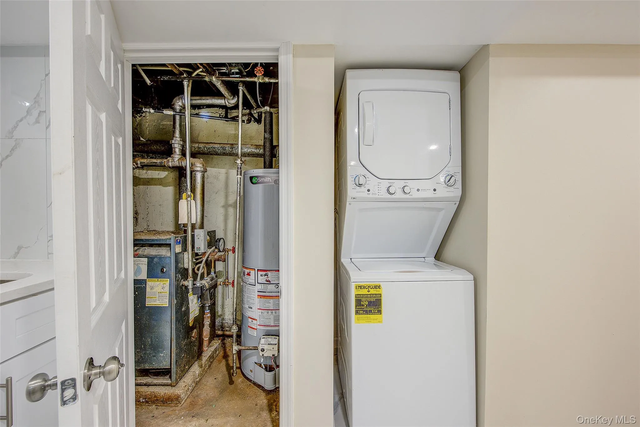164-38 76th Road, New York, NY, 3 Bedrooms Bedrooms, 6 Rooms Rooms,2 BathroomsBathrooms,Residential,For Rent,76th,0,998900 164-38 76th Road, New York, NY, 3 Bedrooms Bedrooms, 6 Rooms Rooms,2 BathroomsBathrooms,Residential,For Rent,76th,0,998900