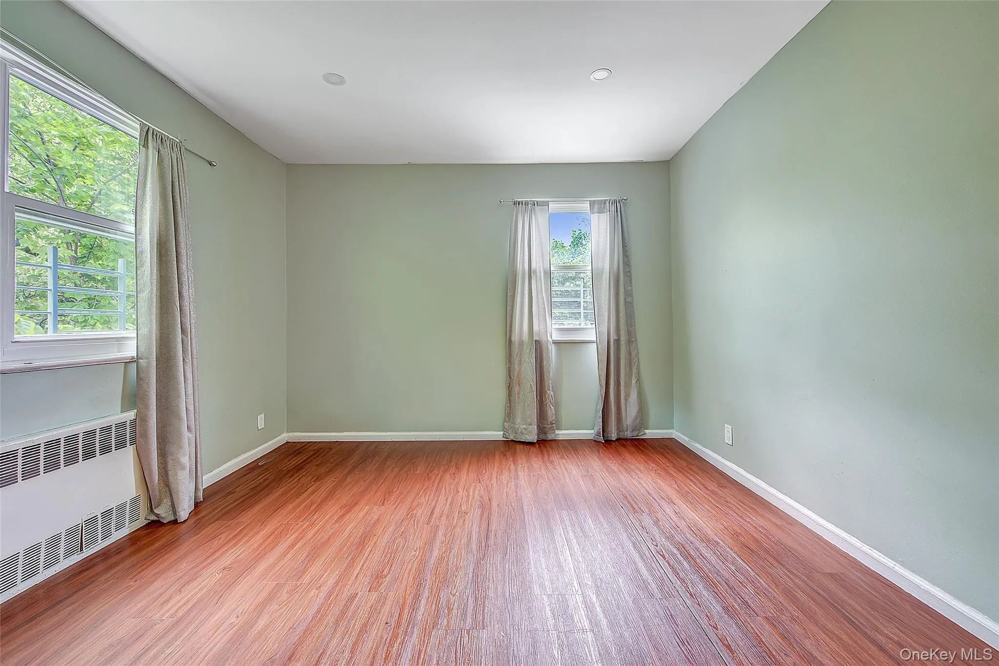 164-38 76th Road, New York, NY, 3 Bedrooms Bedrooms, 6 Rooms Rooms,2 BathroomsBathrooms,Residential,For Rent,76th,0,998900 164-38 76th Road, New York, NY, 3 Bedrooms Bedrooms, 6 Rooms Rooms,2 BathroomsBathrooms,Residential,For Rent,76th,0,998900