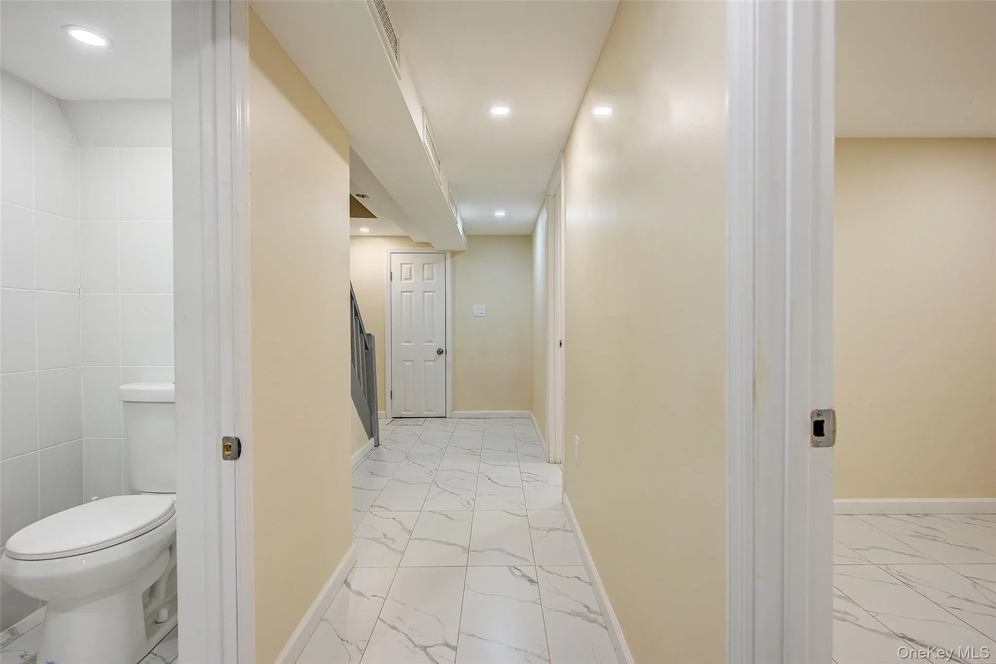164-38 76th Road, New York, NY, 3 Bedrooms Bedrooms, 6 Rooms Rooms,2 BathroomsBathrooms,Residential,For Rent,76th,0,998900 164-38 76th Road, New York, NY, 3 Bedrooms Bedrooms, 6 Rooms Rooms,2 BathroomsBathrooms,Residential,For Rent,76th,0,998900