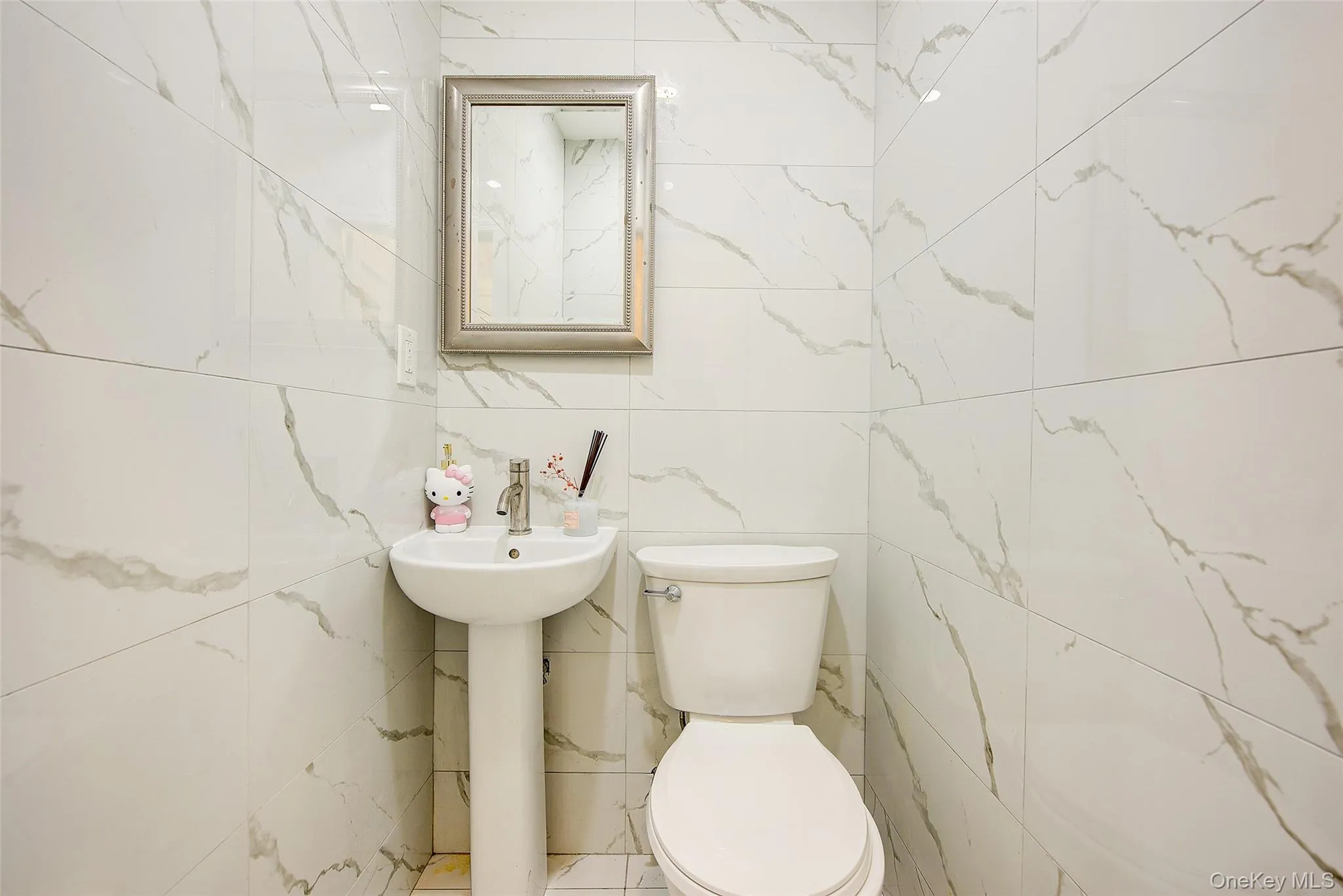 164-38 76th Road, New York, NY, 3 Bedrooms Bedrooms, 6 Rooms Rooms,2 BathroomsBathrooms,Residential,For Rent,76th,0,998900 164-38 76th Road, New York, NY, 3 Bedrooms Bedrooms, 6 Rooms Rooms,2 BathroomsBathrooms,Residential,For Rent,76th,0,998900