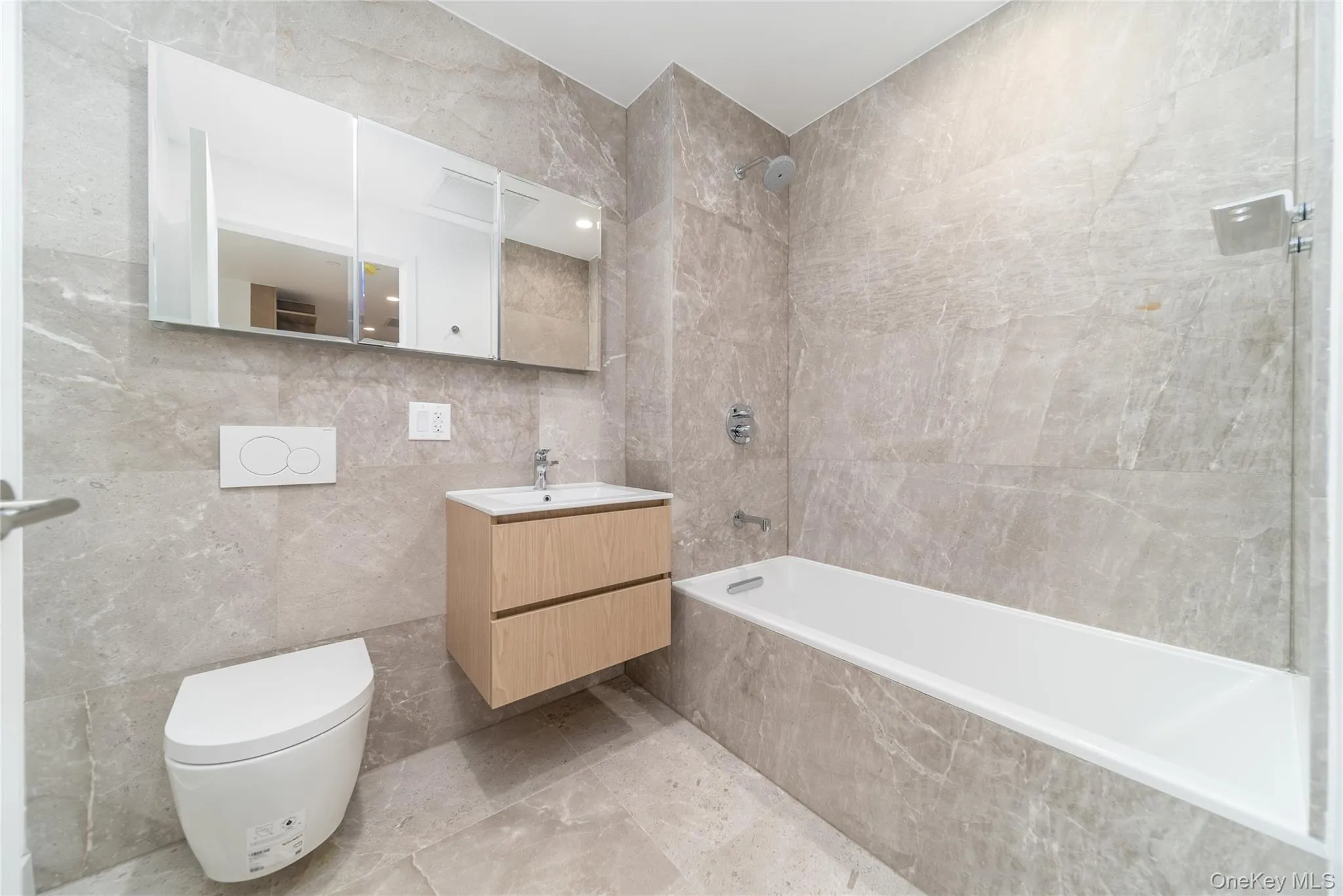 3005 Vernon Boulevard, New York, NY, 1 Bedroom Bedrooms, 3 Rooms Rooms,1 BathroomBathrooms,Residential Lease,For Rent,Vernon,0,998902 3005 Vernon Boulevard, New York, NY, 1 Bedroom Bedrooms, 3 Rooms Rooms,1 BathroomBathrooms,Residential Lease,For Rent,Vernon,0,998902