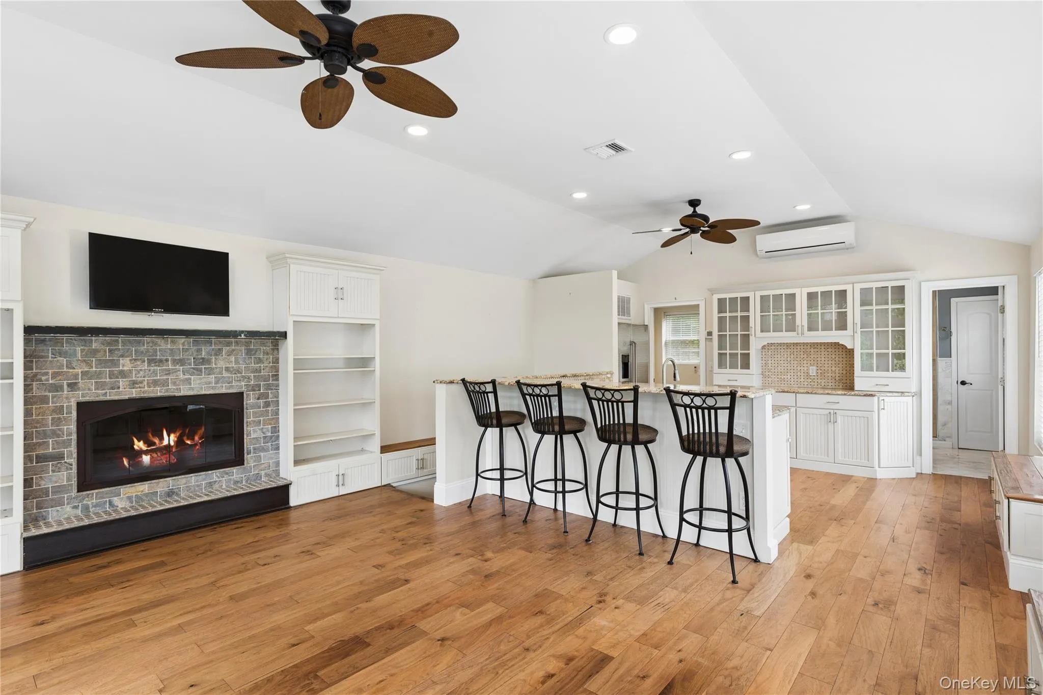 760-762 Old Dock Road, Smithtown, NY, 4 Bedrooms Bedrooms, 10 Rooms Rooms,2 BathroomsBathrooms,Residential Sale,For Rent,Old Dock,0,998905 760-762 Old Dock Road, Smithtown, NY, 4 Bedrooms Bedrooms, 10 Rooms Rooms,2 BathroomsBathrooms,Residential Sale,For Rent,Old Dock,0,998905