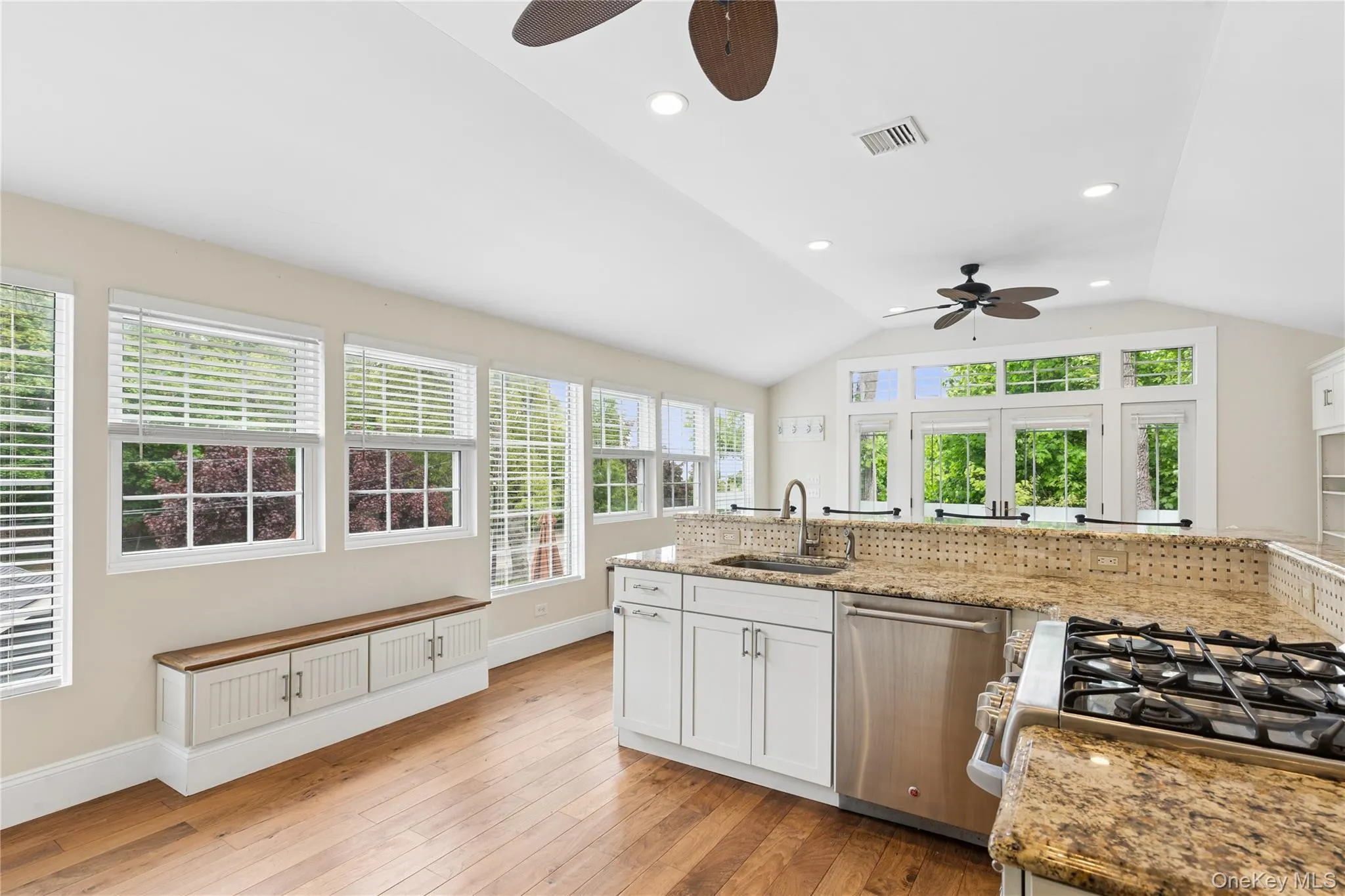 760-762 Old Dock Road, Smithtown, NY, 4 Bedrooms Bedrooms, 10 Rooms Rooms,2 BathroomsBathrooms,Residential Sale,For Rent,Old Dock,0,998905 760-762 Old Dock Road, Smithtown, NY, 4 Bedrooms Bedrooms, 10 Rooms Rooms,2 BathroomsBathrooms,Residential Sale,For Rent,Old Dock,0,998905