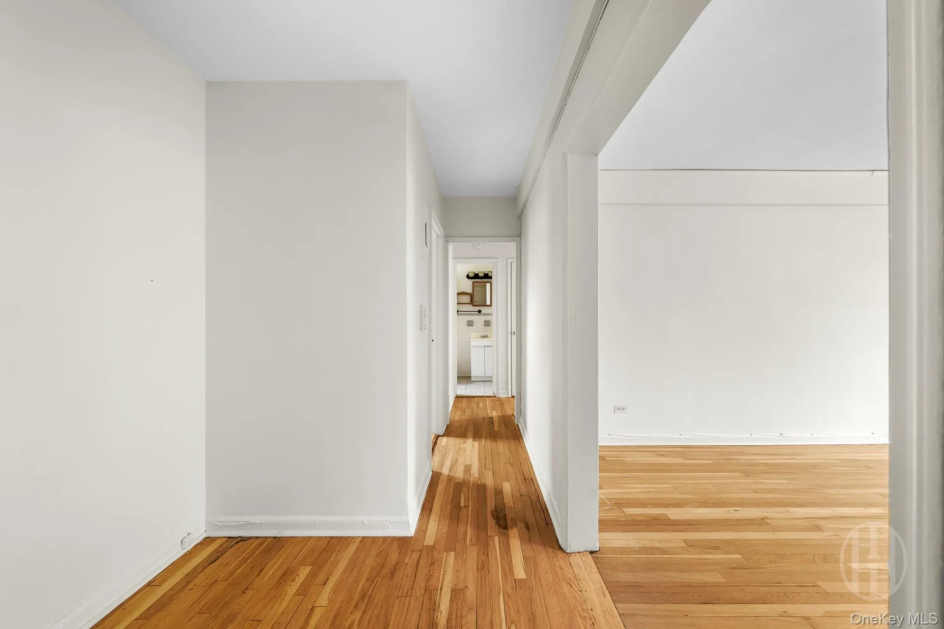 141-27 79th Avenue, New York, NY, 1 Bedroom Bedrooms, 4 Rooms Rooms,1 BathroomBathrooms,Residential Sale,For Rent,79th,0,998919 141-27 79th Avenue, New York, NY, 1 Bedroom Bedrooms, 4 Rooms Rooms,1 BathroomBathrooms,Residential Sale,For Rent,79th,0,998919